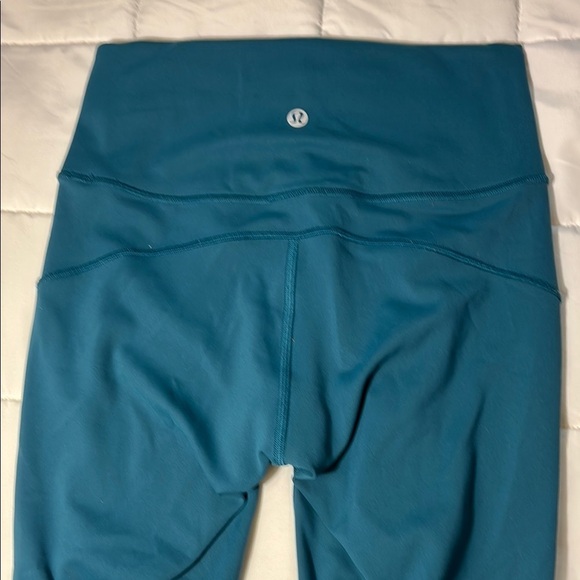 Lululemon In Movement Tight 25" Bermuda Teal High-Waisted Leggings - Picture 6 of 15